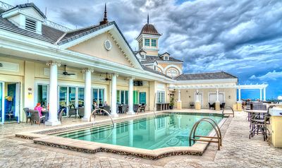 Resort Pool Download Jigsaw Puzzle