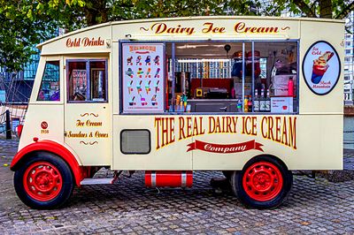 Ice Cream Truck, Liverpool Download Jigsaw Puzzle