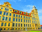 Building, Poland Download Jigsaw Puzzle