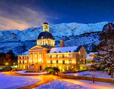 Beaux Arts Hospital Download Jigsaw Puzzle