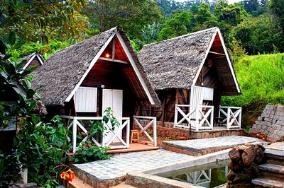 Cabins, Madagascar Download Jigsaw Puzzle