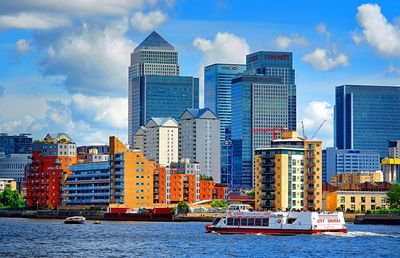 Boat, London Download Jigsaw Puzzle