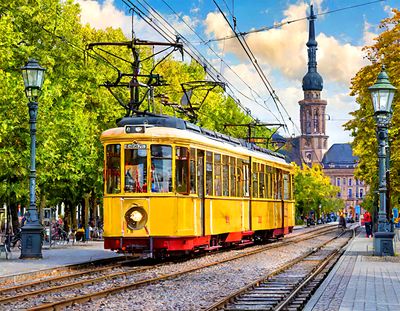 Tram, Berlin Download Jigsaw Puzzle