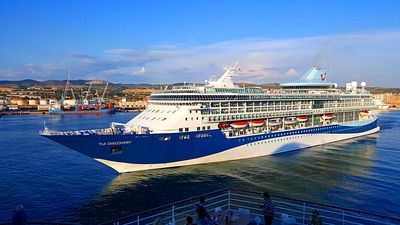 Cruise Ship Download Jigsaw Puzzle