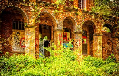 Brick Columns Download Jigsaw Puzzle