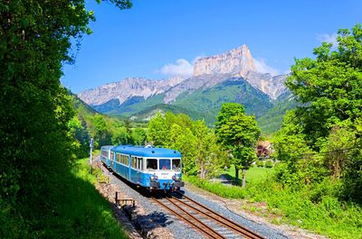 Mountain Train Download Jigsaw Puzzle