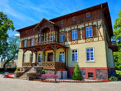 Half-Timbered Building Download Jigsaw Puzzle