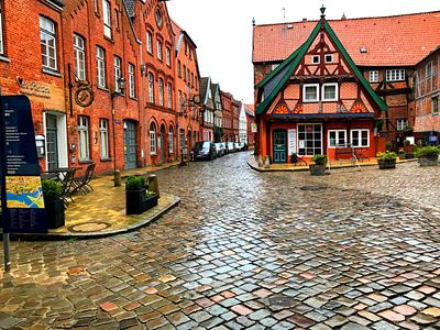 Deserted Street Download Jigsaw Puzzle