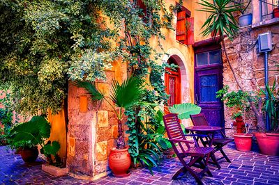 Courtyard, Greece Download Jigsaw Puzzle