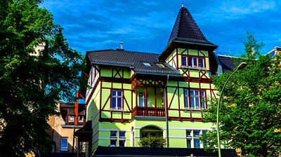 Half-Timbered Building Download Jigsaw Puzzle